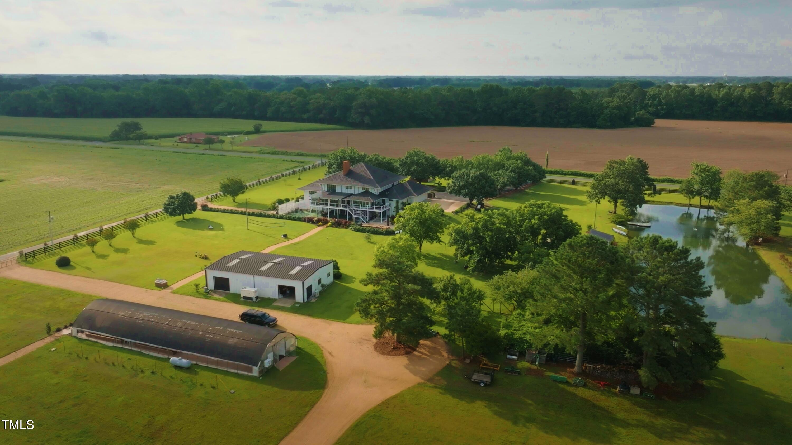 farmhouse living