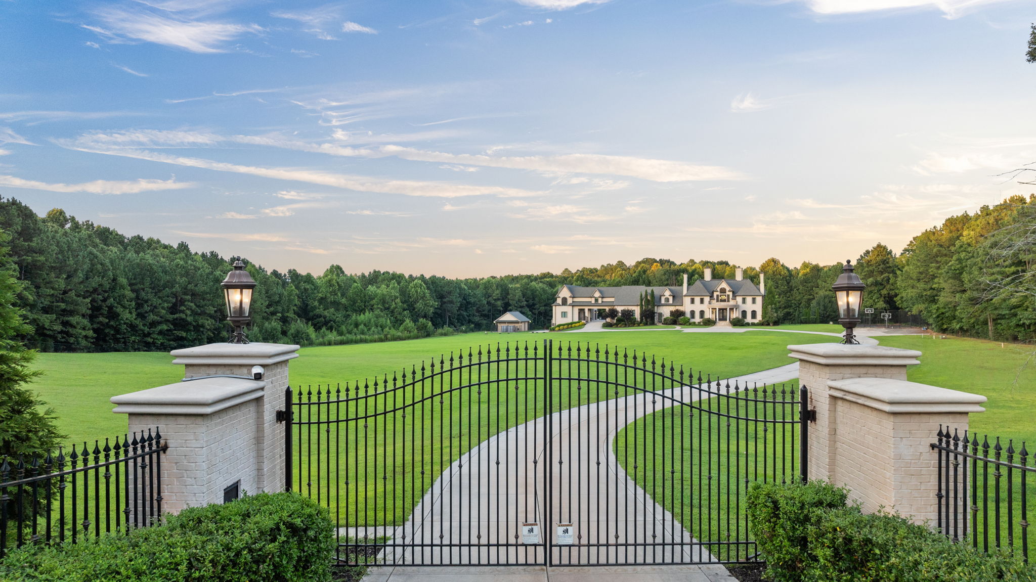 x147-web-or-mls-DJI_0746